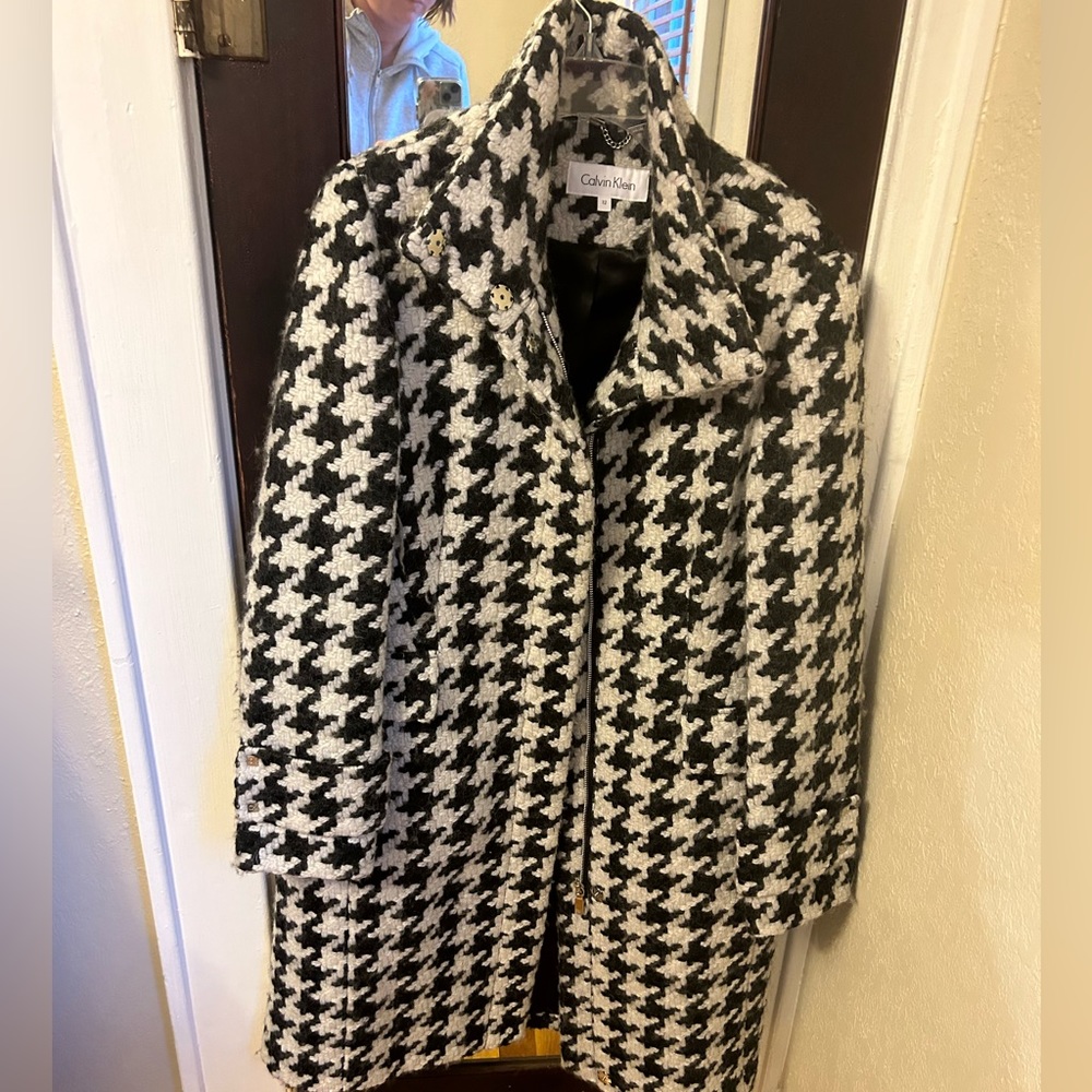 Calvin Klein Wool Houndstooth Walker Coat, Warm and Cozy for Winter!!
